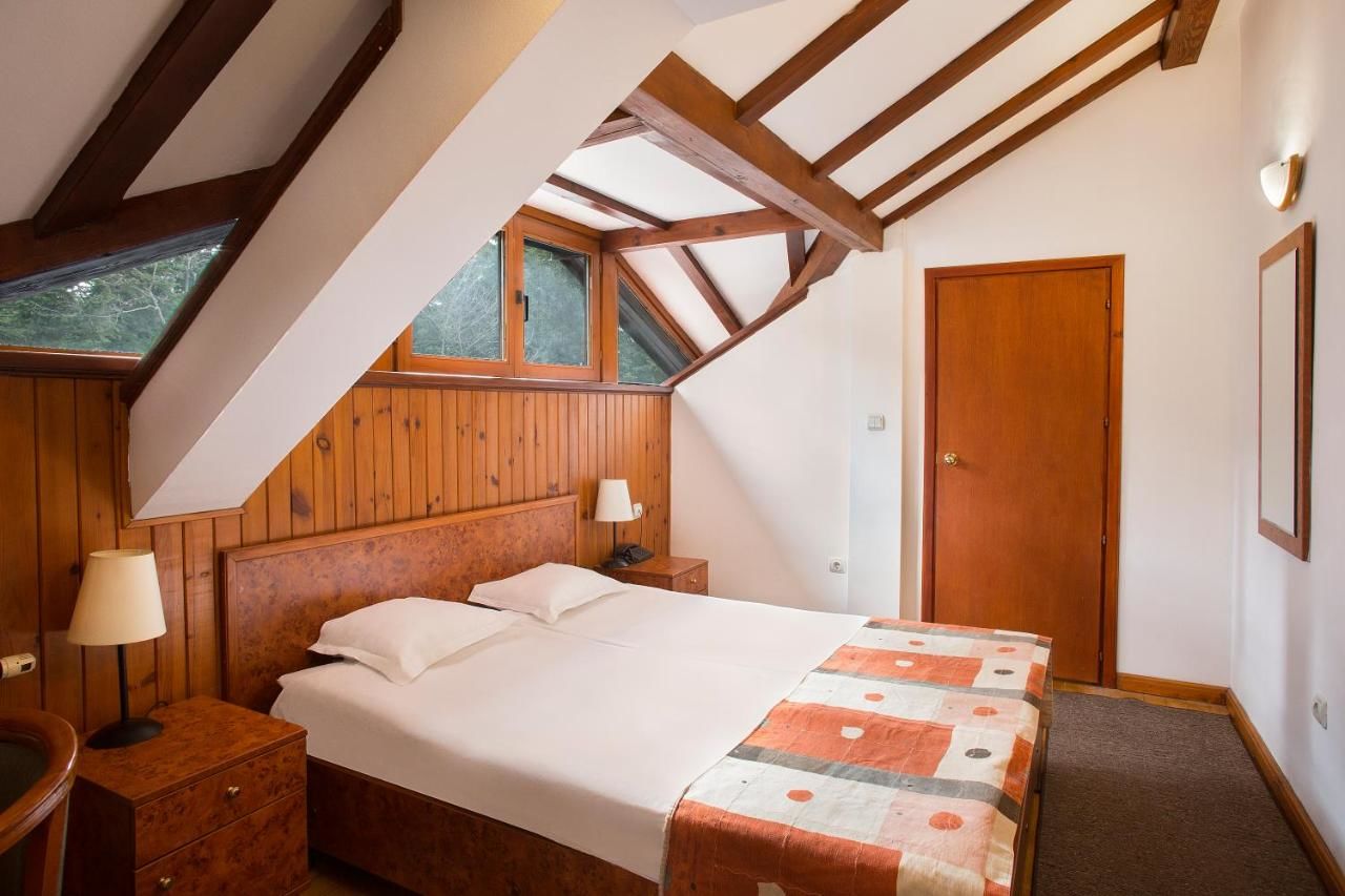 Отель Victoria Hotel Borovets - Half Board Боровец
